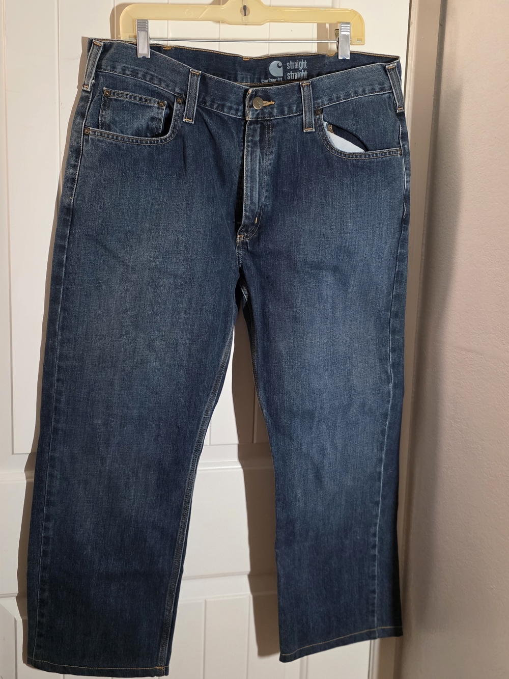 Carhartt Straight Men’s Jeans in Dark Blue Wash